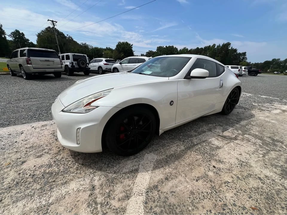 2015 Nissan 370Z 6th Gen - Image 2 of 12