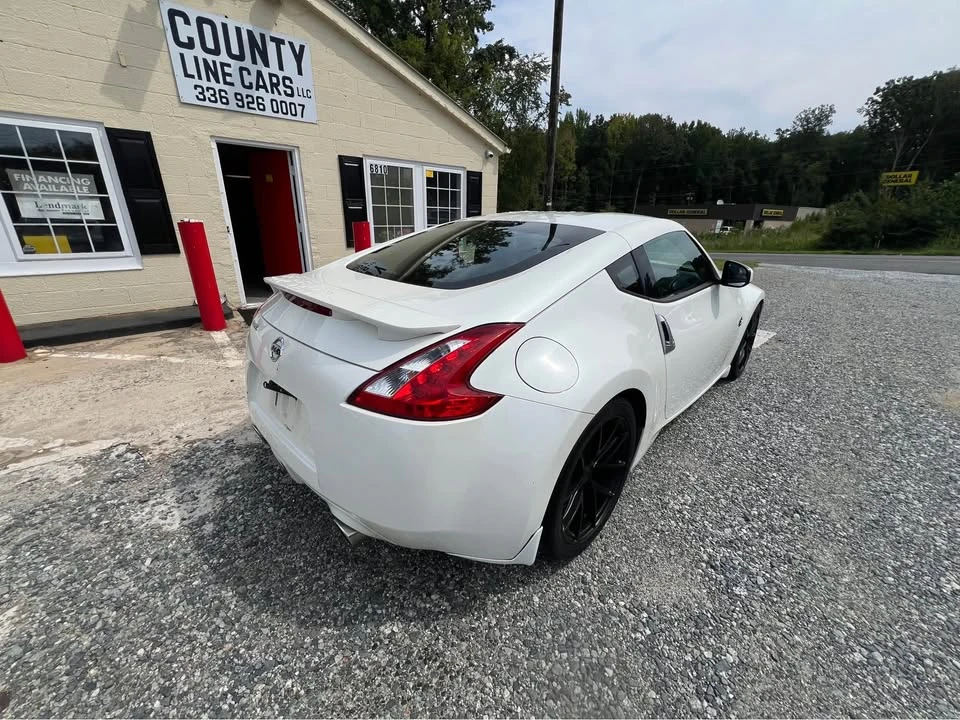 2015 Nissan 370Z 6th Gen - Image 5 of 12