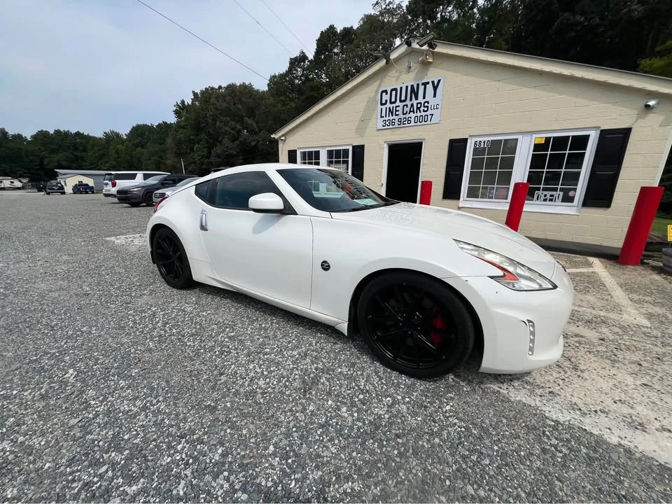 2015 Nissan 370Z 6th Gen - Image 6 of 12
