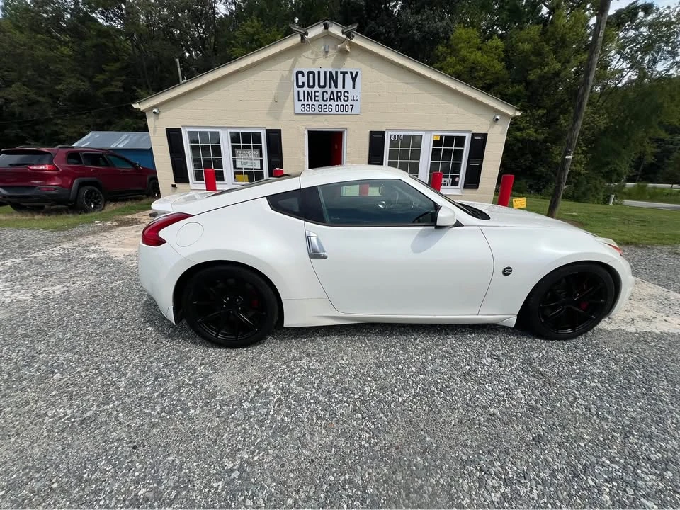 2015 Nissan 370Z 6th Gen - Image 6 of 11