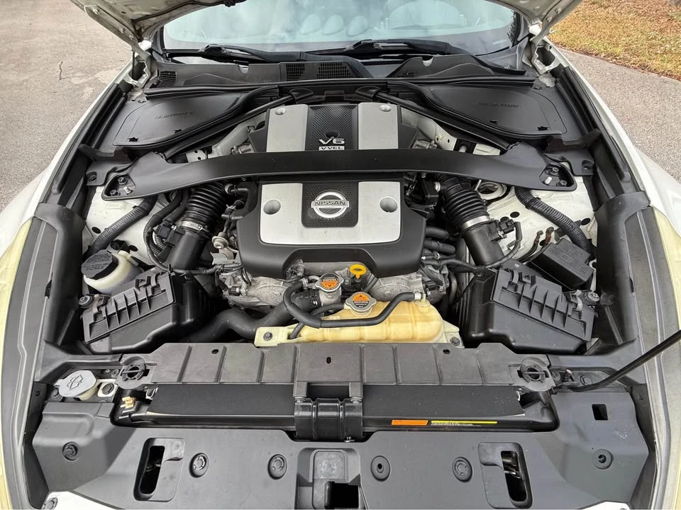 2015 Nissan 370Z 6th Gen - Image 19 of 20