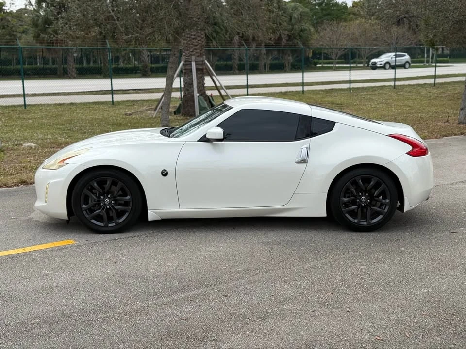 2015 Nissan 370Z 6th Gen - Image 3 of 20