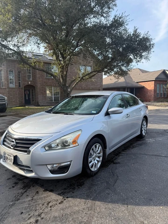 2015 Nissan Altima 5th Gen - Image 4 of 17