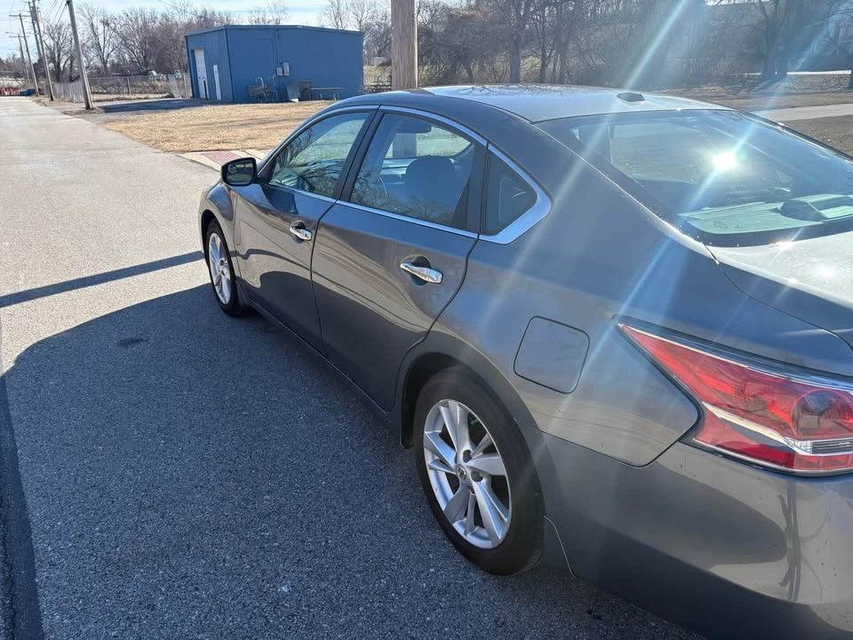 2015 Nissan Altima 5th Gen - Image 3 of 10
