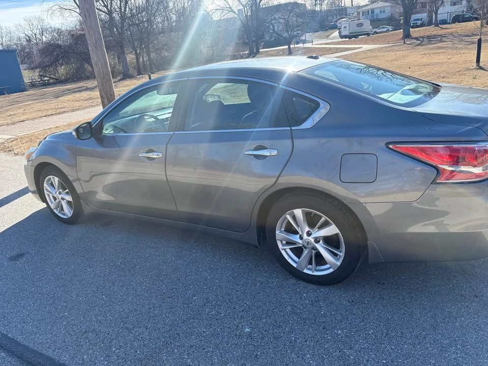 2015 Nissan Altima 5th Gen - Image 4 of 10