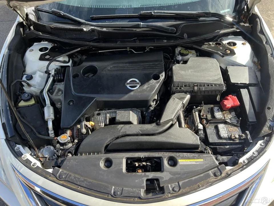 2015 Nissan Altima 5th Gen - Image 5 of 12