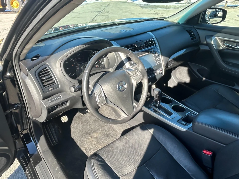 2015 Nissan Altima 5th Gen - Image 11 of 21