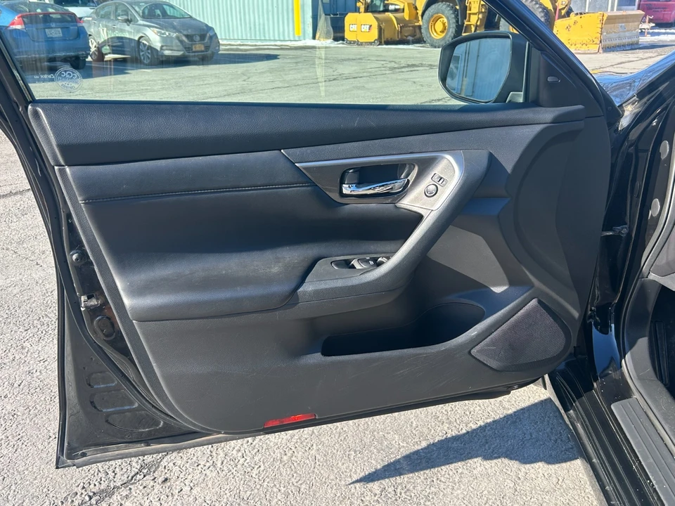2015 Nissan Altima 5th Gen - Image 9 of 21