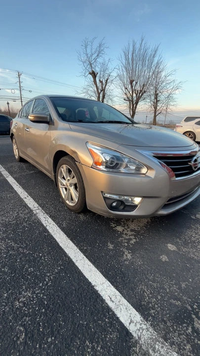 2015 Nissan Altima 5th Gen - Image 2 of 10