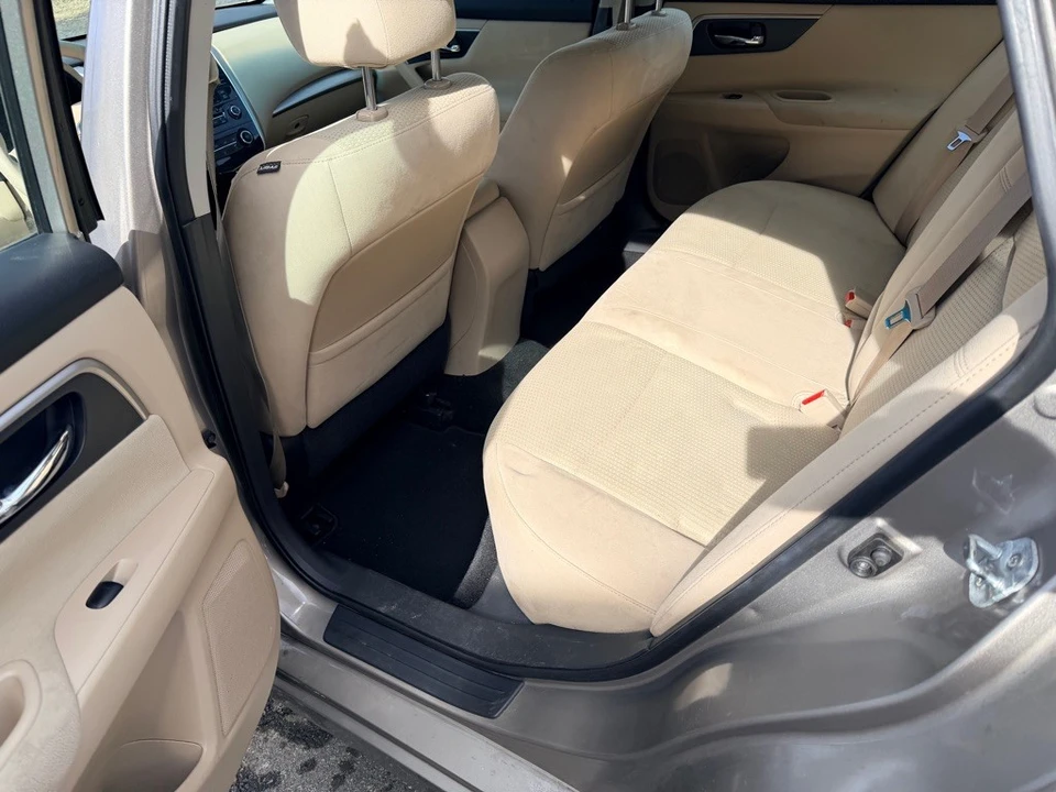 2015 Nissan Altima 5th Gen - Image 13 of 16
