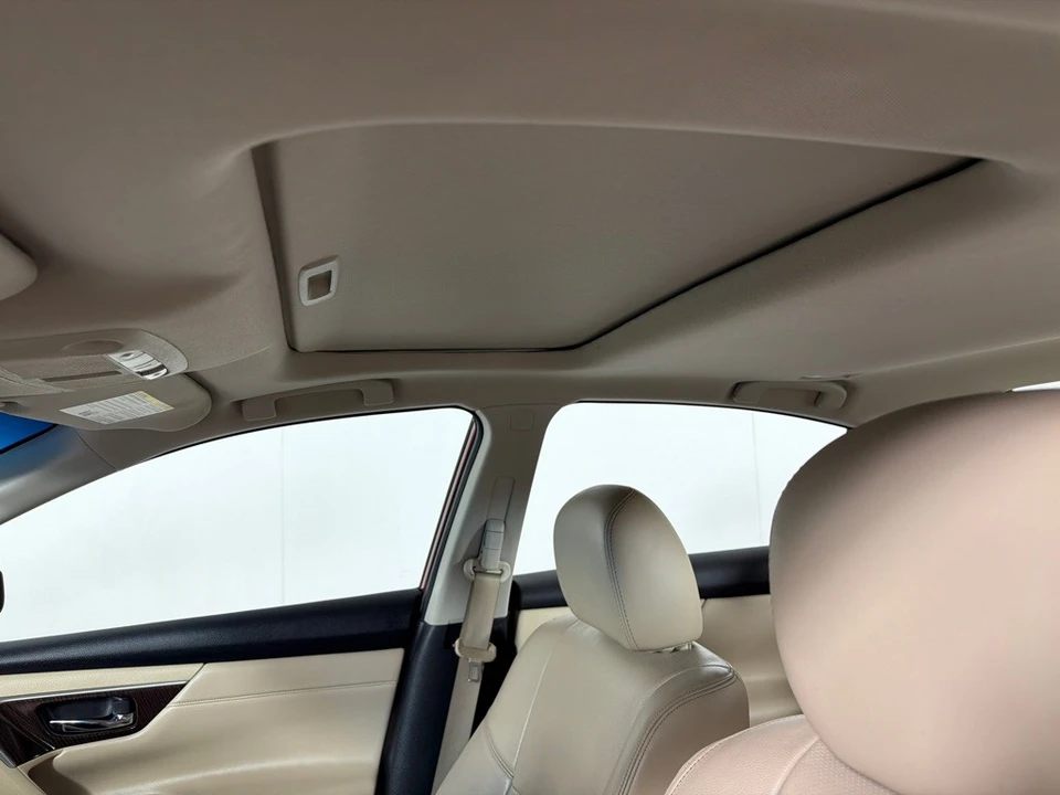 2015 Nissan Altima 5th Gen - Image 11 of 21