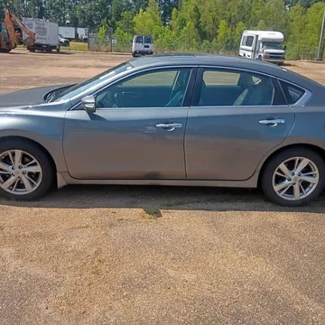 2015 Nissan Altima 2.5 Platinum Sedan 4D