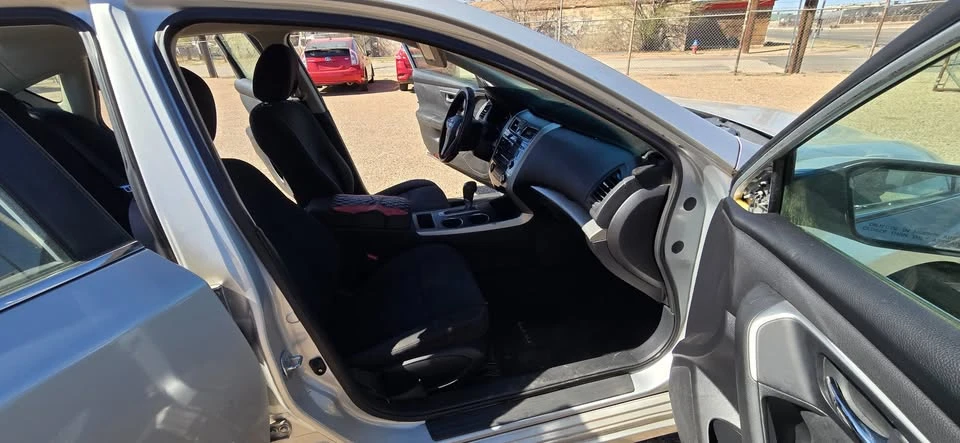 2015 Nissan Altima 5th Gen - Image 12 of 13