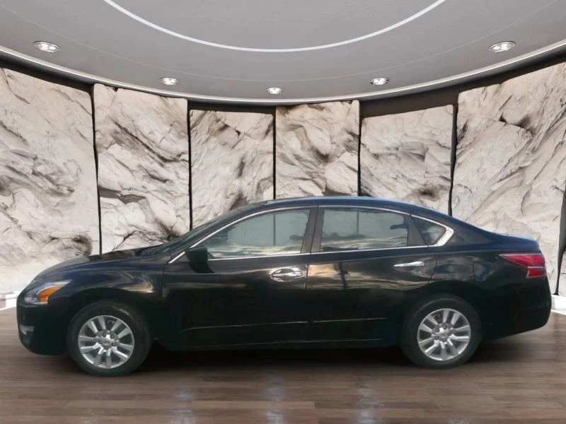 2015 Nissan Altima 5th Gen - Image 2 of 12