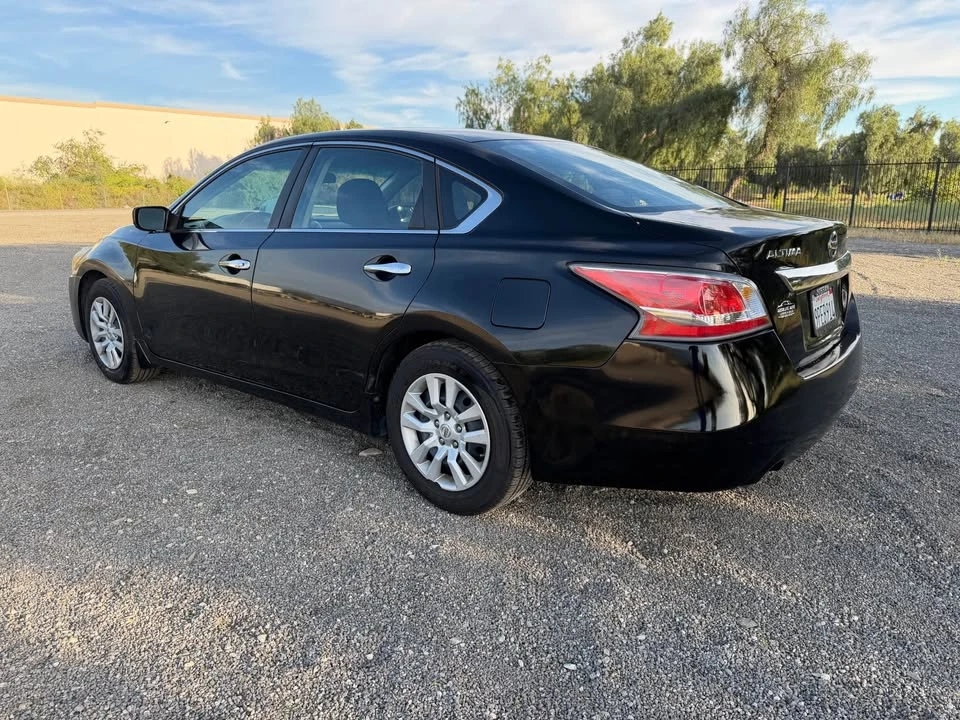 2015 Nissan Altima 5th Gen - Image 4 of 14