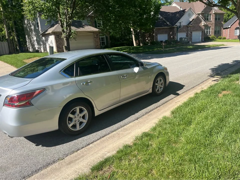 2015 Nissan Altima 5th Gen - Image 4 of 7