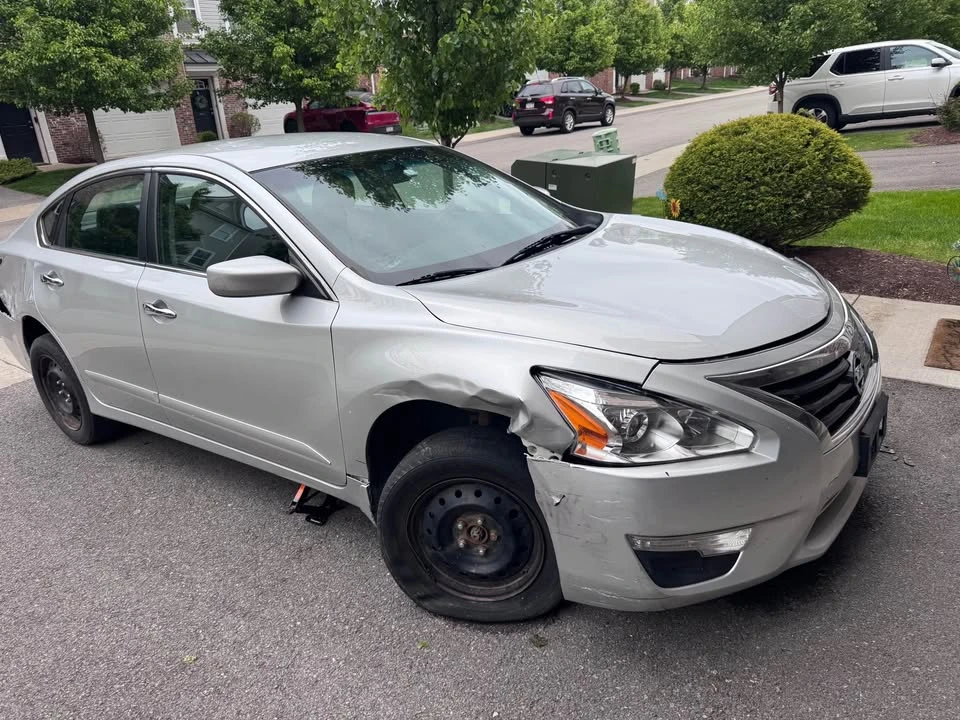 2015 Nissan Altima 5th Gen - Image 2 of 4