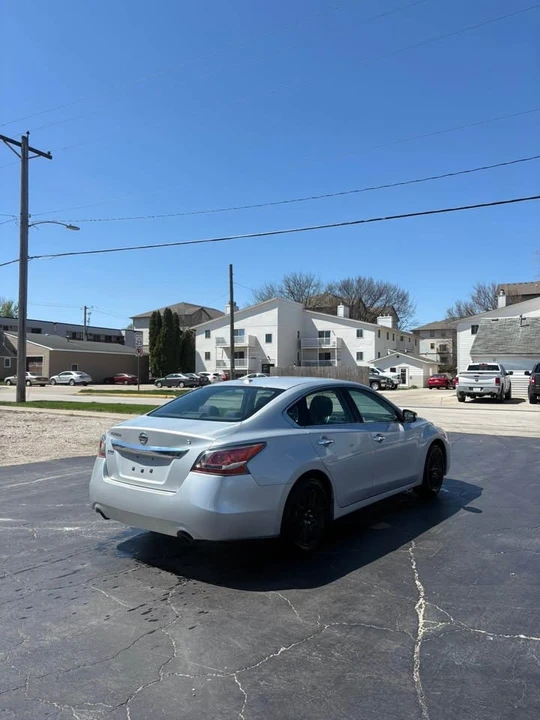 2015 Nissan Altima 5th Gen - Image 5 of 9
