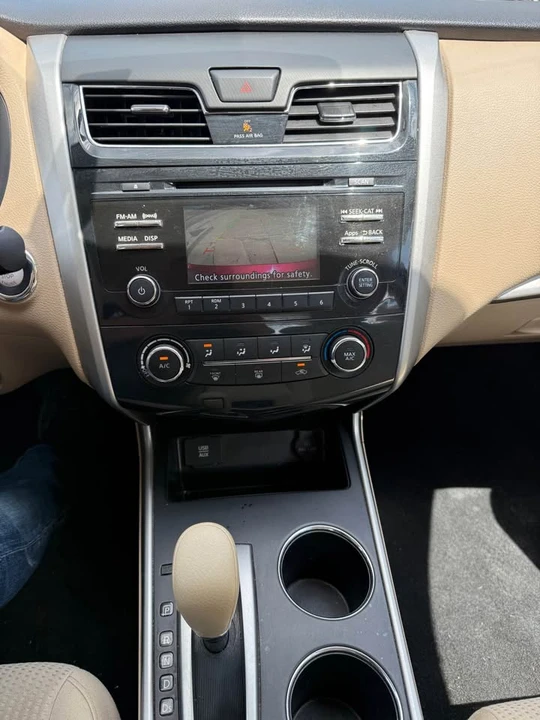 2015 Nissan Altima 5th Gen - Image 16 of 17