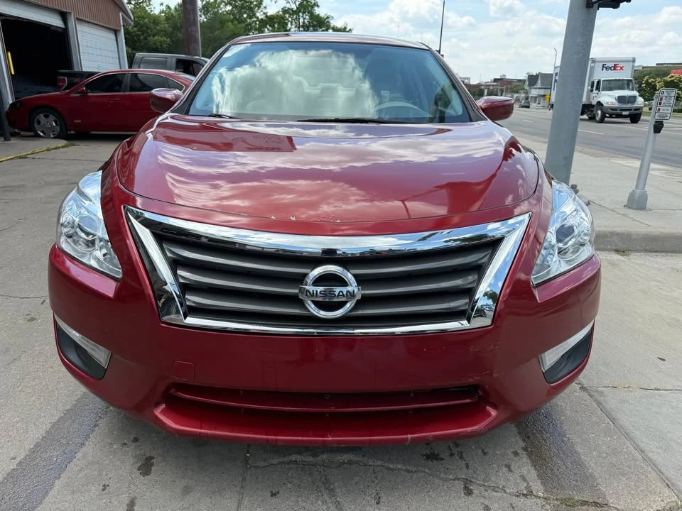 2015 Nissan Altima 5th Gen - Image 3 of 17