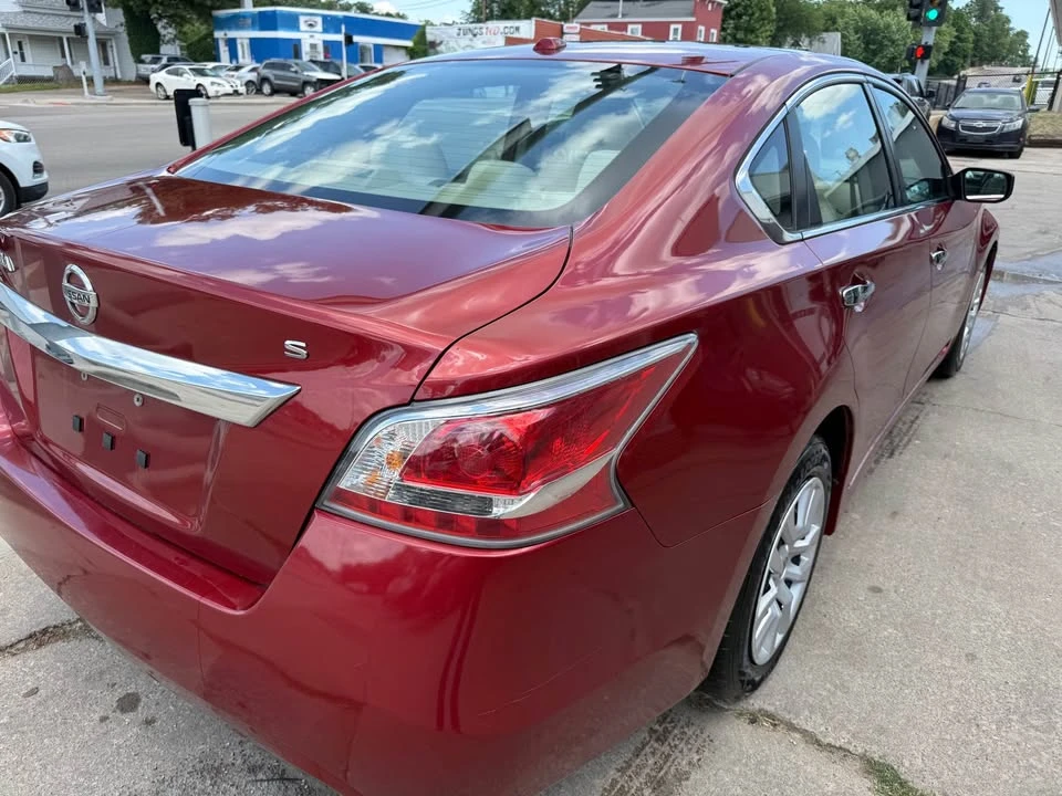 2015 Nissan Altima 5th Gen - Image 5 of 17