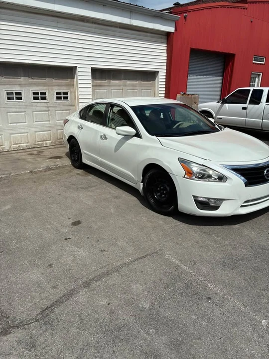 2015 Nissan Altima 5th Gen - Image 3 of 7