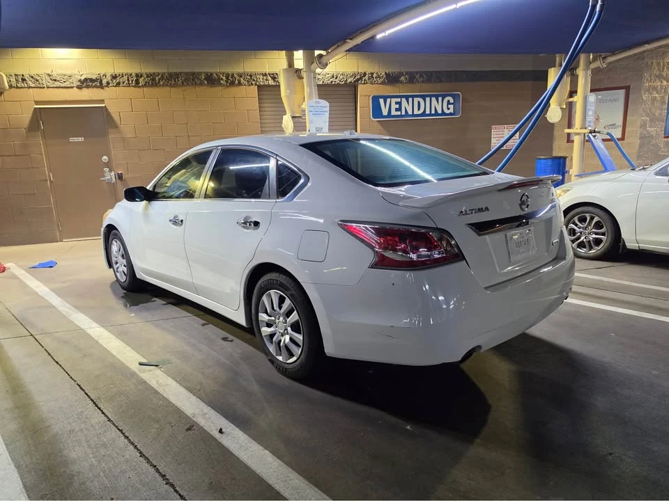 2015 Nissan Altima 5th Gen - Image 4 of 4