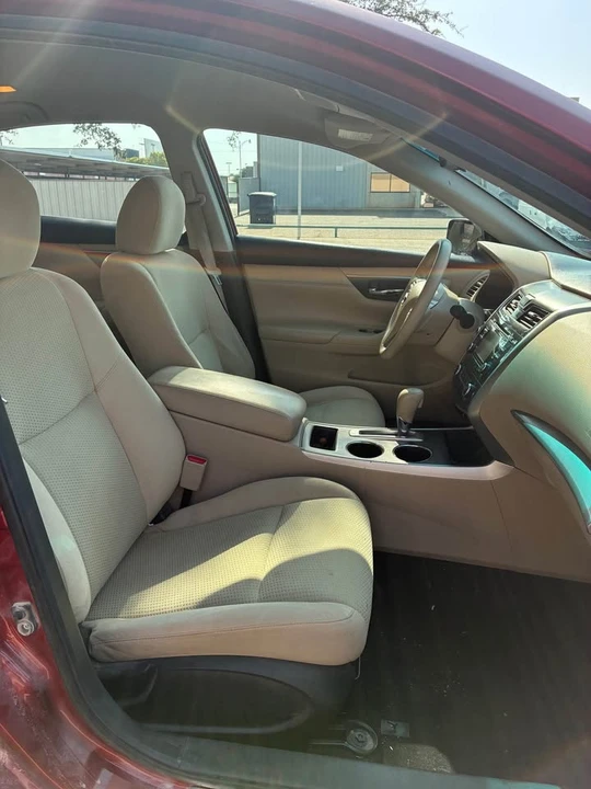 2015 Nissan Altima 5th Gen - Image 10 of 15