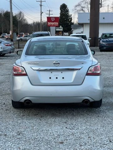 2015 Nissan Altima 5th Gen - Image 5 of 11
