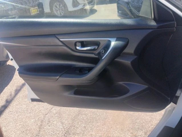 2015 Nissan Altima 5th Gen - Image 16 of 21