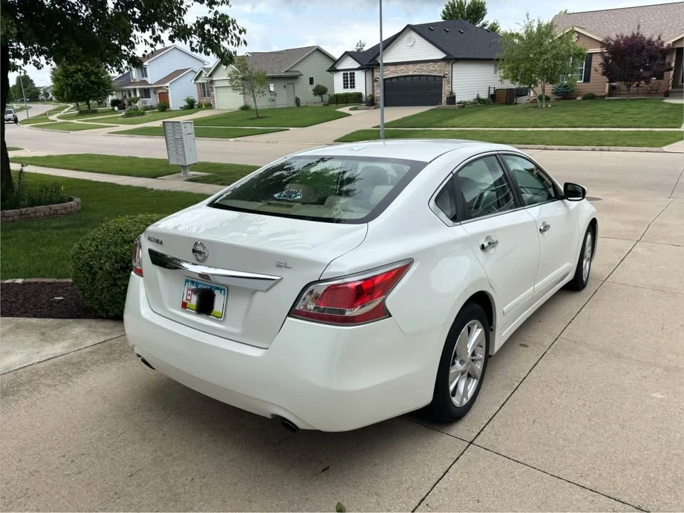 2015 Nissan Altima 5th Gen - Image 4 of 13