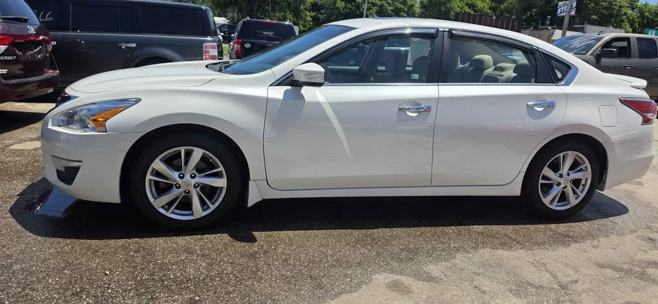2015 Nissan Altima 5th Gen - Image 5 of 13