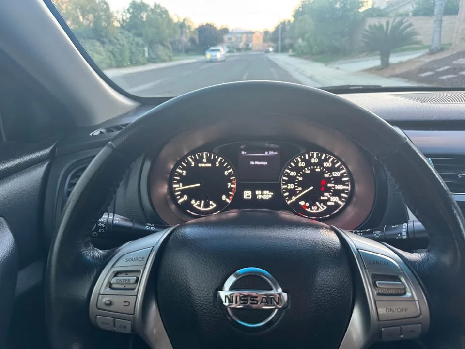 2015 Nissan Altima 5th Gen - Image 9 of 11
