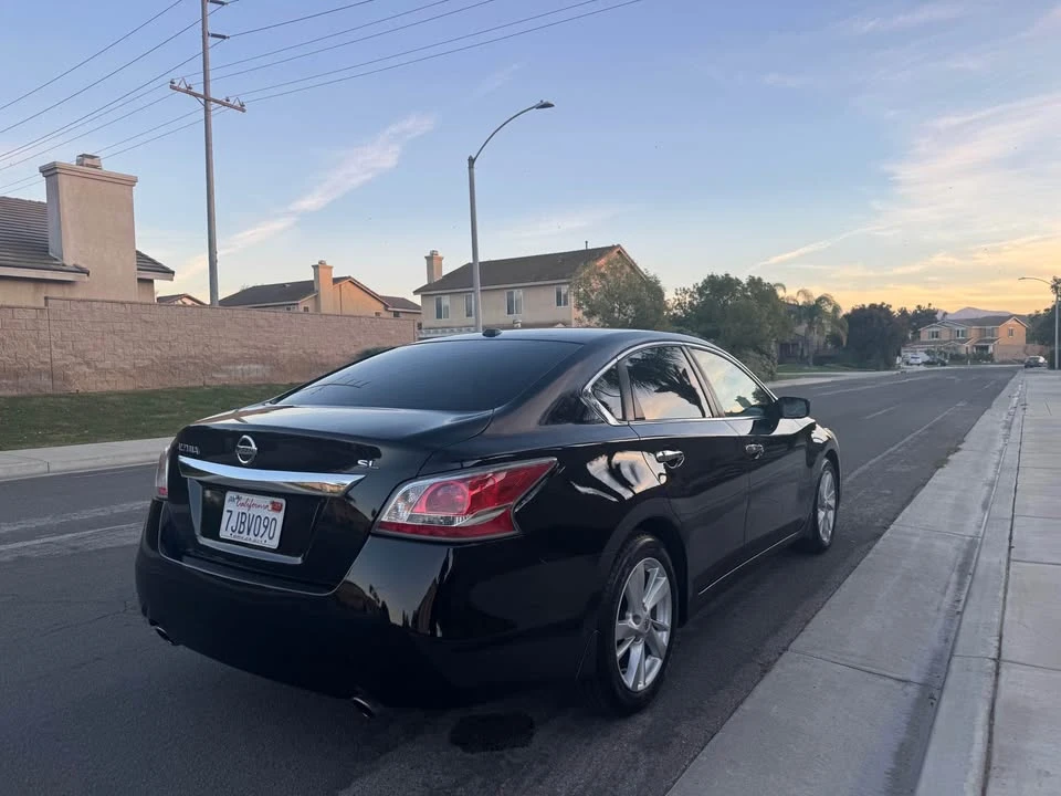 2015 Nissan Altima 5th Gen - Image 4 of 11