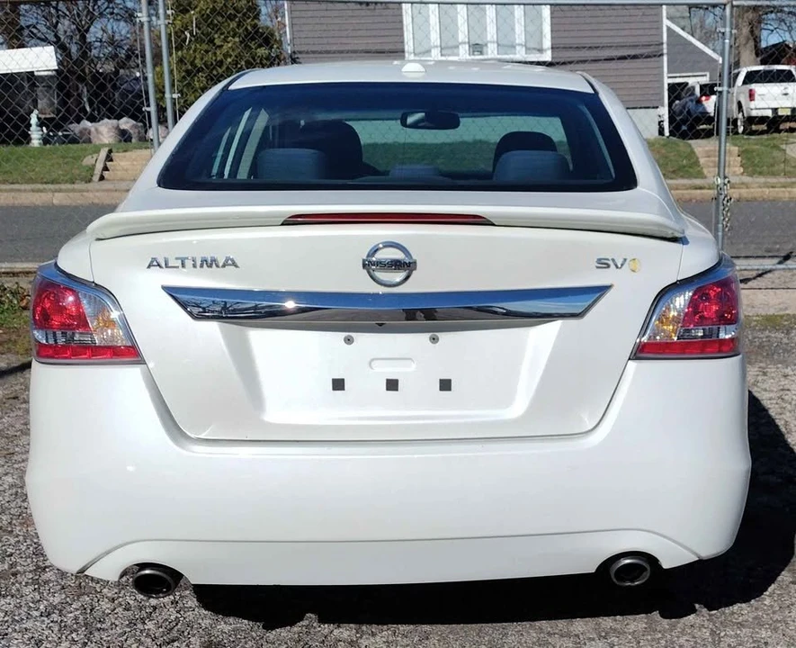 2015 Nissan Altima 5th Gen - Image 18 of 20