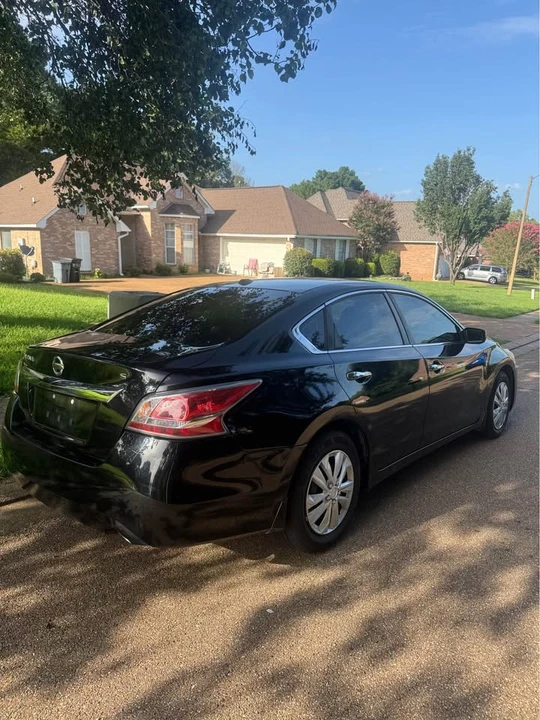 2015 Nissan Altima 5th Gen - Image 3 of 10