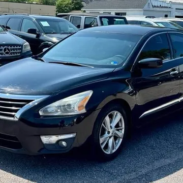 2015 Nissan Altima · 2.5 SV Sedan 4D