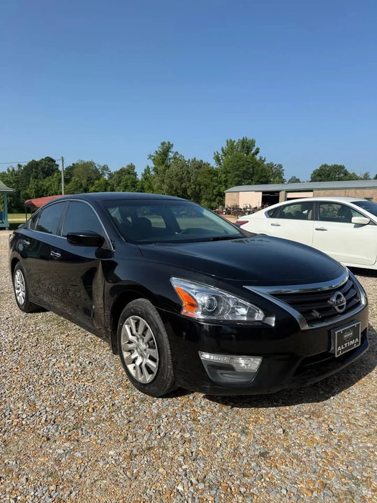 2015 Nissan Altima 5th Gen - Image 2 of 7