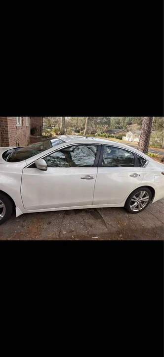 2015 Nissan Altima 5th Gen - Image 4 of 4