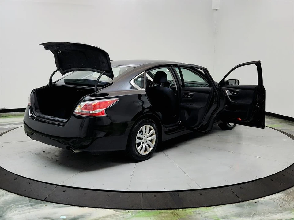 2015 Nissan Altima 5th Gen - Image 11 of 12