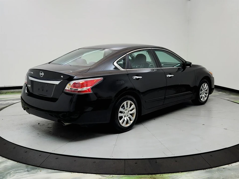 2015 Nissan Altima 5th Gen - Image 5 of 12