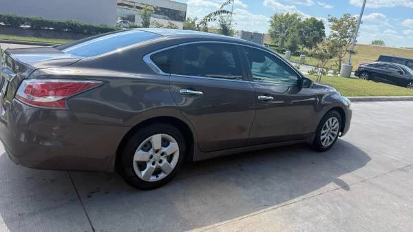 2015 Nissan Altima 5th Gen - Image 12 of 13