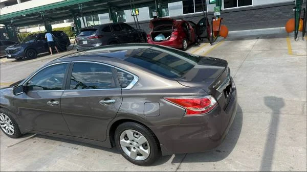 2015 Nissan Altima 5th Gen - Image 4 of 13