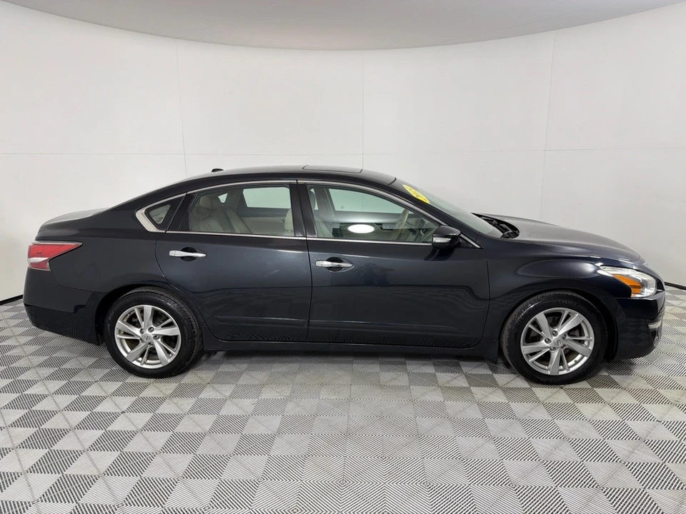 2015 Nissan Altima 5th Gen - Image 4 of 12