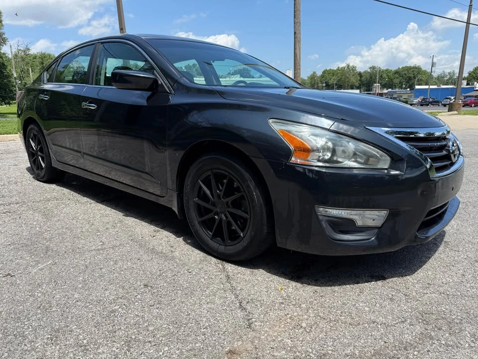 2015 Nissan Altima 5th Gen - Image 7 of 15