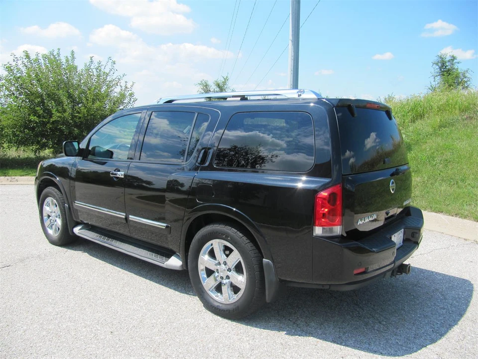 2015 Nissan Armada - Image 3 of 27