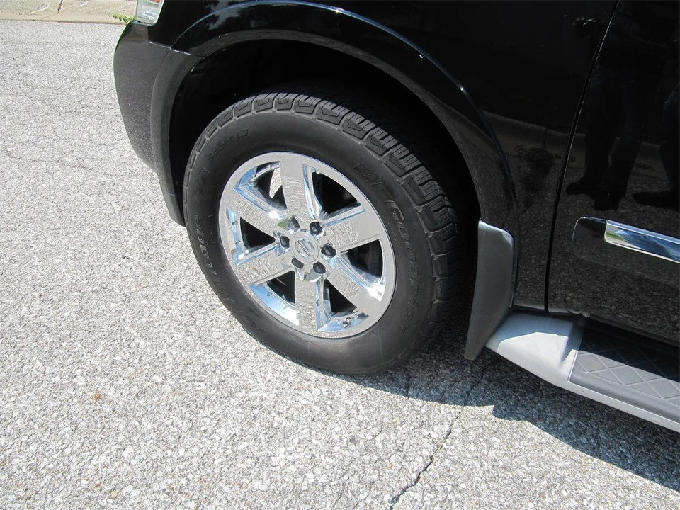 2015 Nissan Armada - Image 5 of 27