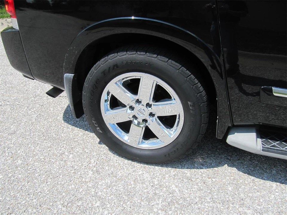 2015 Nissan Armada - Image 11 of 27