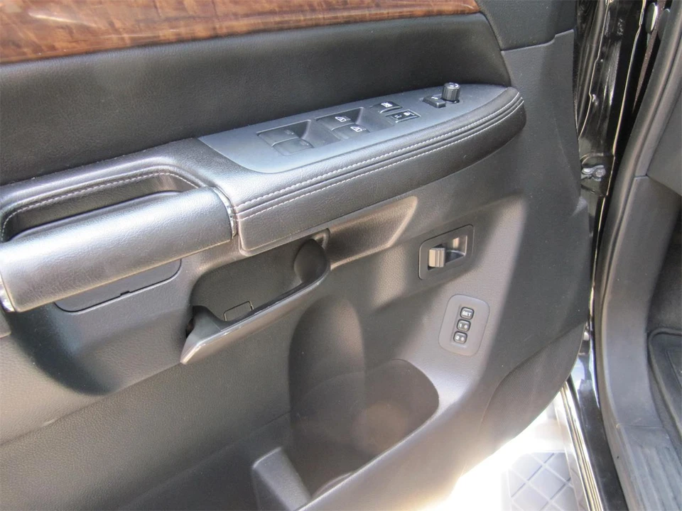 2015 Nissan Armada - Image 16 of 27
