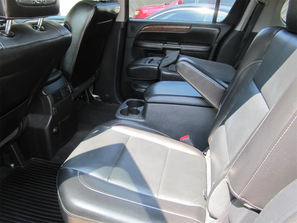 2015 Nissan Armada - Image 19 of 27